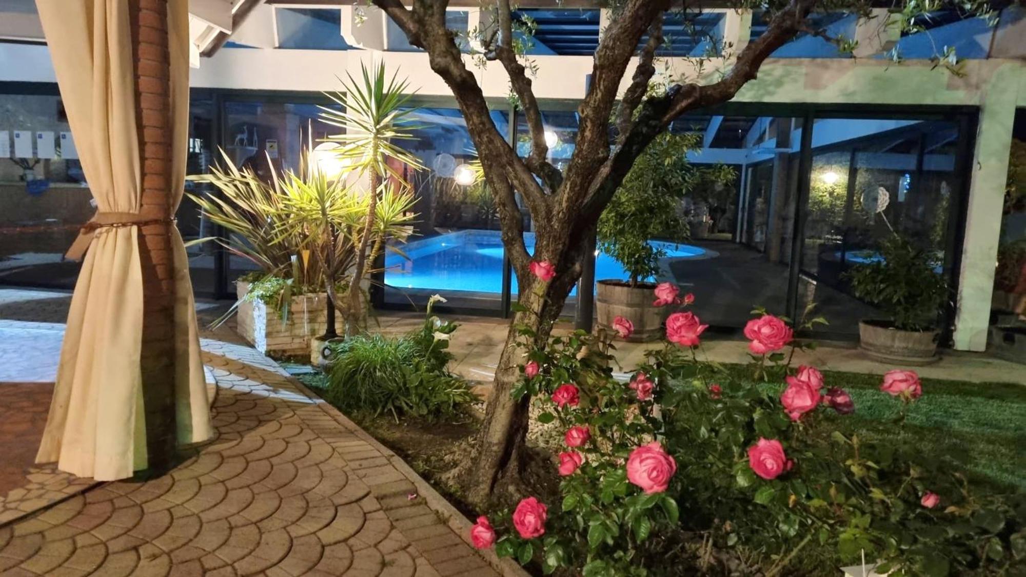 Fontana Oasis Apartments Castelnuovo del Garda Exteriör bild