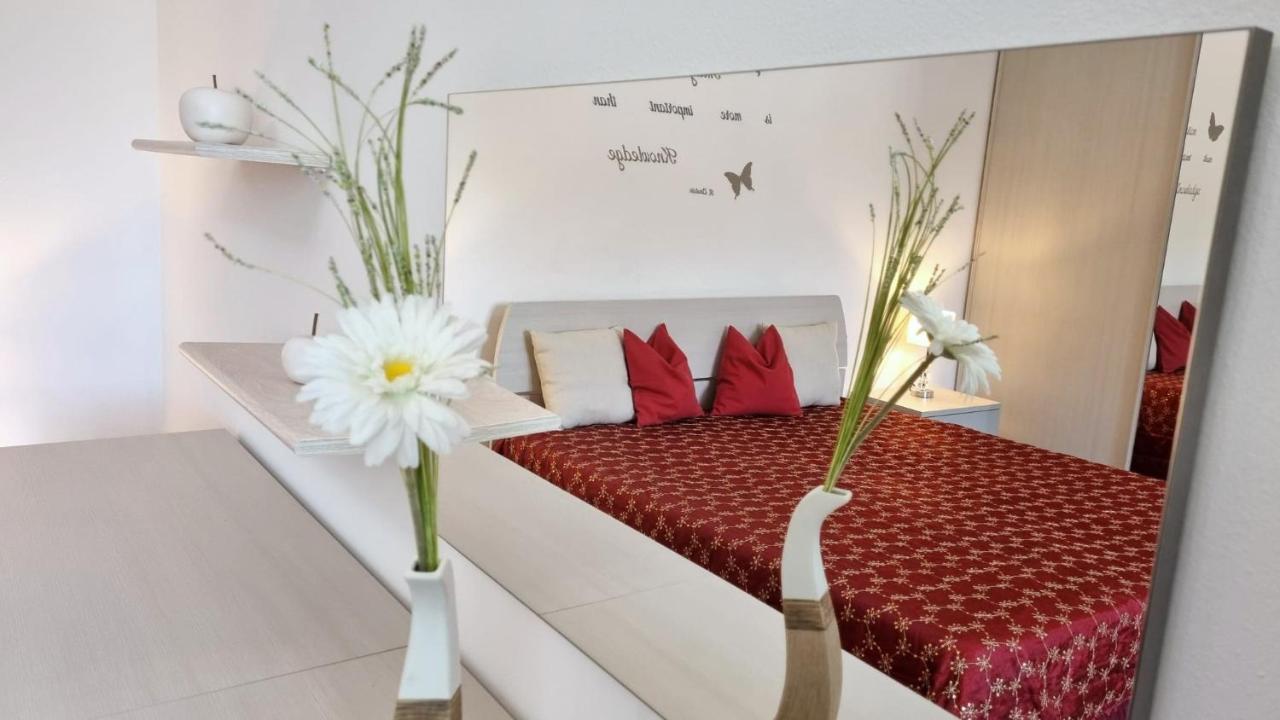 Fontana Oasis Apartments Castelnuovo del Garda Exteriör bild